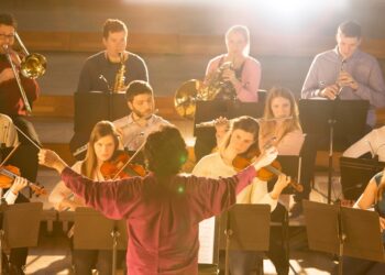 Findings challenged previous assumptions and suggested that auditory risk extended across musical genres. Image: Martin Barraud/KOTO/stock.adobe.com.