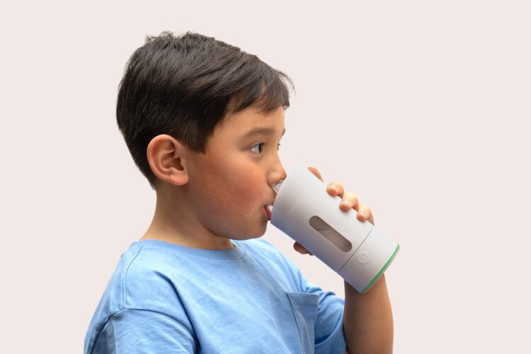 Earflo delivers a precisely controlled puff of air through the nose into the eustachian tube during swallowing to help equalise pressure in the middle ear and reduce fluid buildup associated with otitis media with effusion. Image: Earflo.