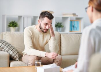 The guidance aims to provide best-practice recommendations of what audiologists can do to best support their clients. Image: Pressmaster/stock.adobe.com.